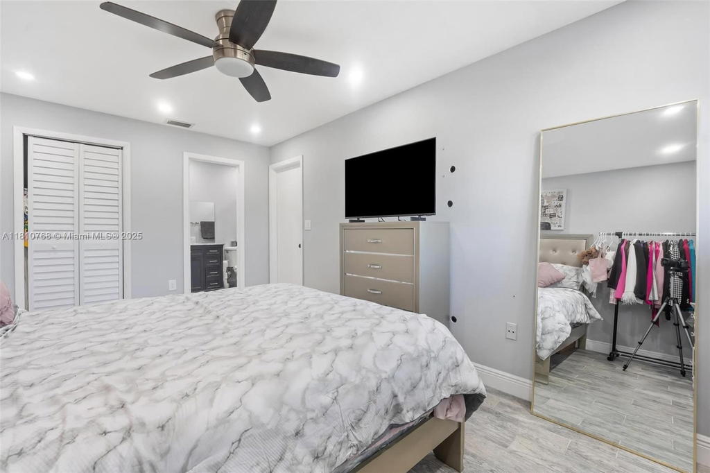 Real estate property located at 469 207th Ln #205, Miami-dade, Carmel Lakes Condo No 1, Miami, FL