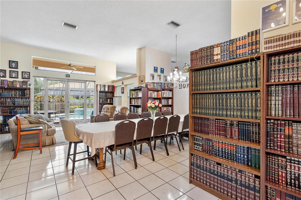 Real estate property located at 1357 Camellia Ln, Broward, Sector 6 East, Weston, FL