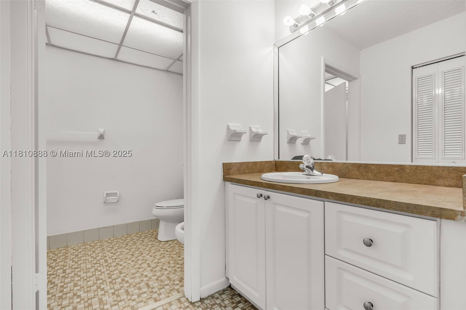 Real estate property located at 325 72nd Ave #301, Miami-dade, Milam Condo South, Miami, FL