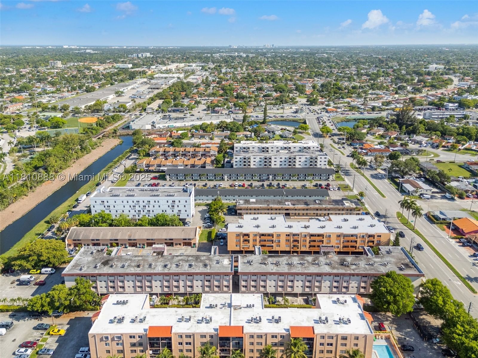 Real estate property located at 325 72nd Ave #301, Miami-dade, Milam Condo South, Miami, FL