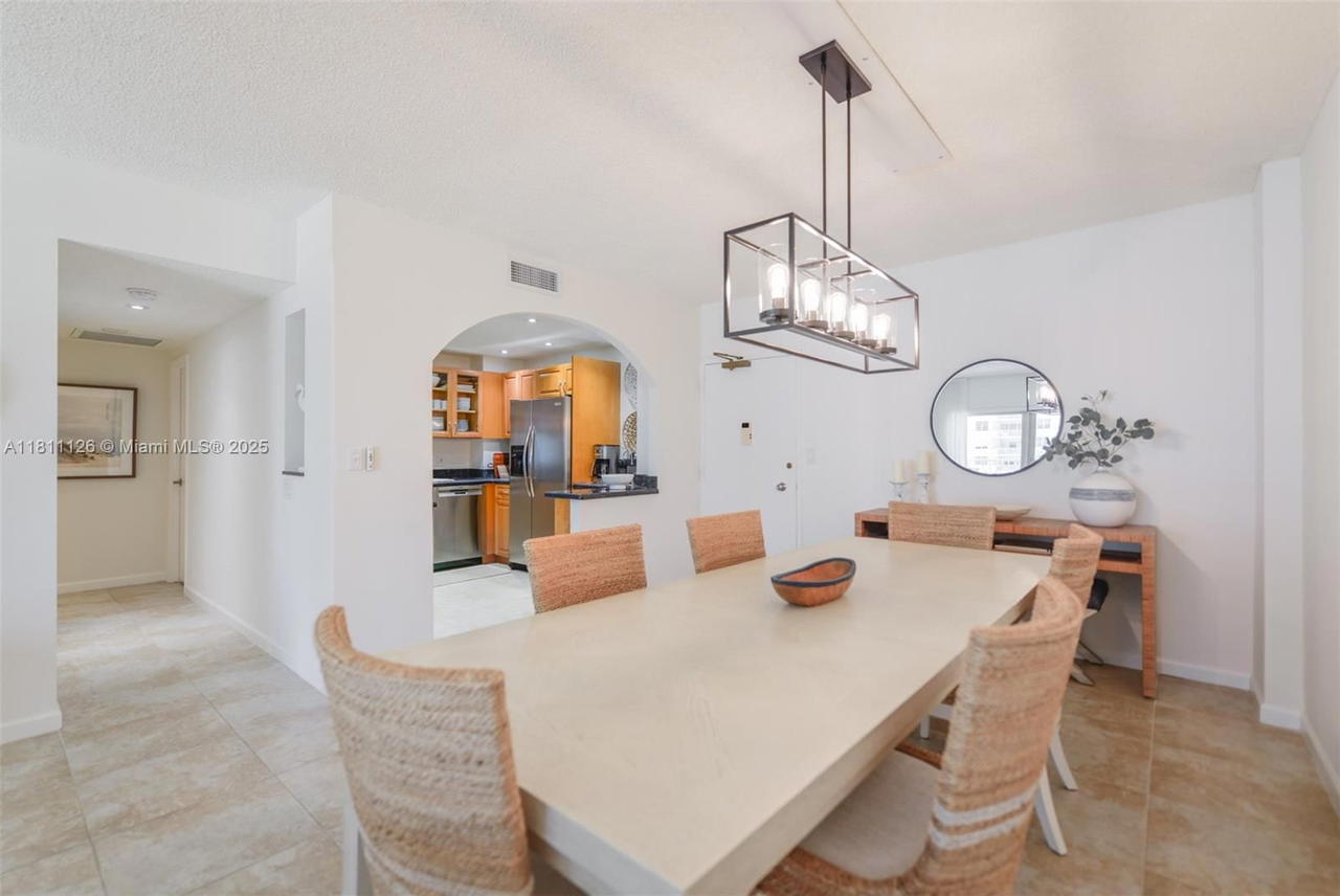 Real estate property located at 1950 Ocean Dr #14G, Broward, Hemispheres Condo, Hallandale Beach, FL