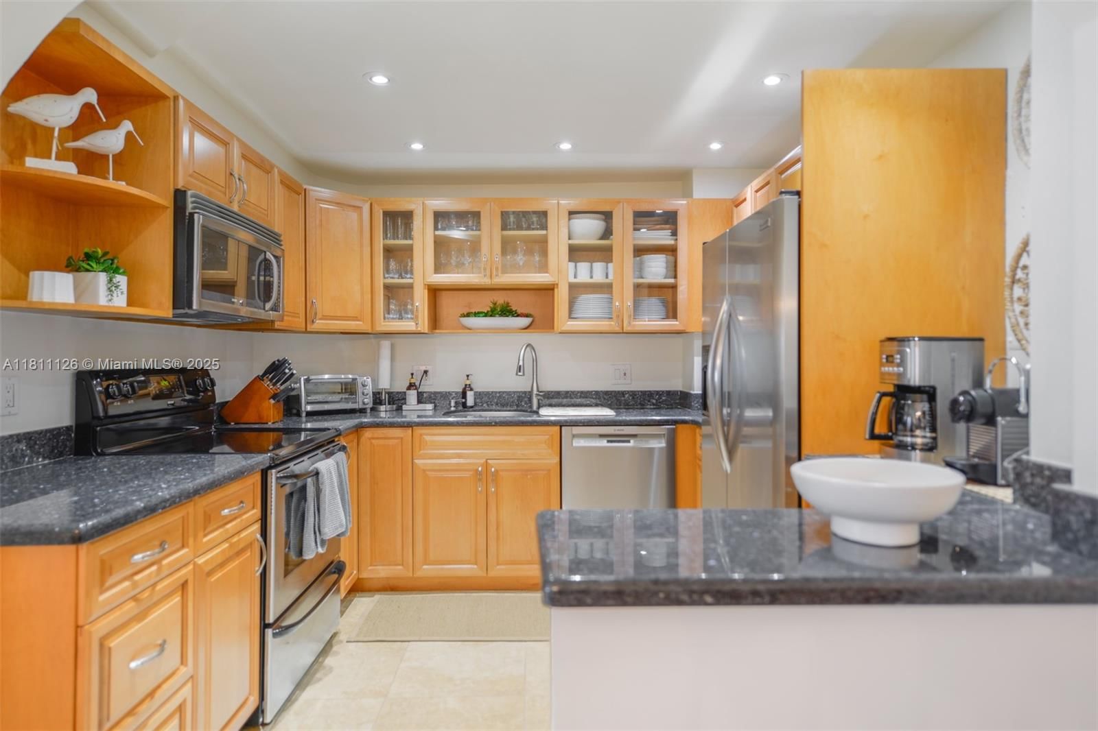 Real estate property located at 1950 Ocean Dr #14G, Broward, Hemispheres Condo, Hallandale Beach, FL