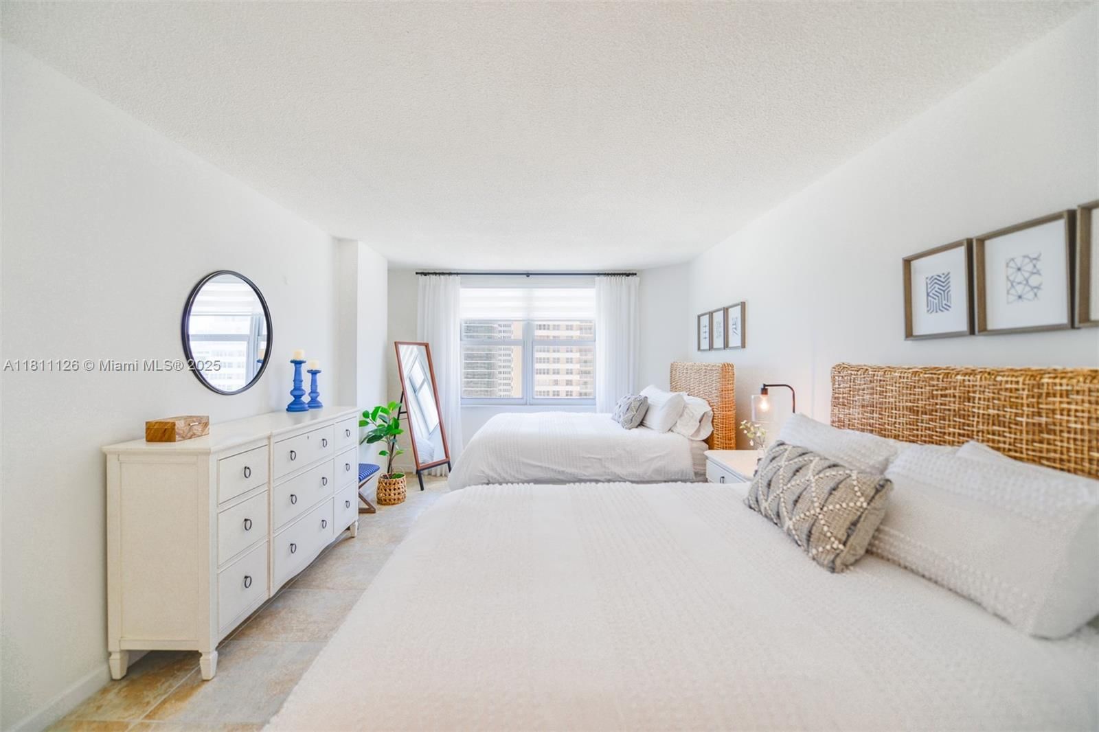 Real estate property located at 1950 Ocean Dr #14G, Broward, Hemispheres Condo, Hallandale Beach, FL