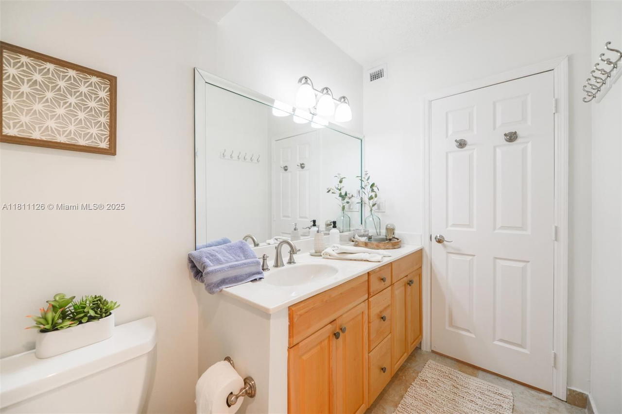 Real estate property located at 1950 Ocean Dr #14G, Broward, Hemispheres Condo, Hallandale Beach, FL