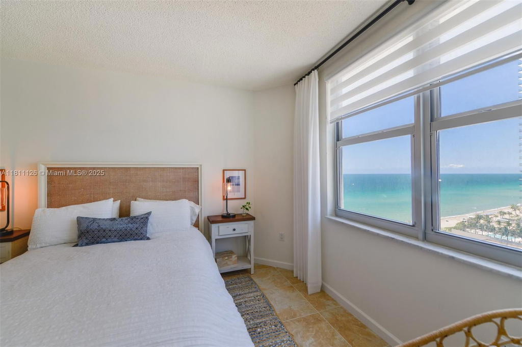 Real estate property located at 1950 Ocean Dr #14G, Broward, Hemispheres Condo, Hallandale Beach, FL