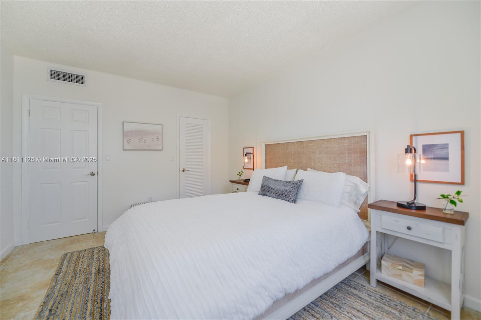 Real estate property located at 1950 Ocean Dr #14G, Broward, Hemispheres Condo, Hallandale Beach, FL