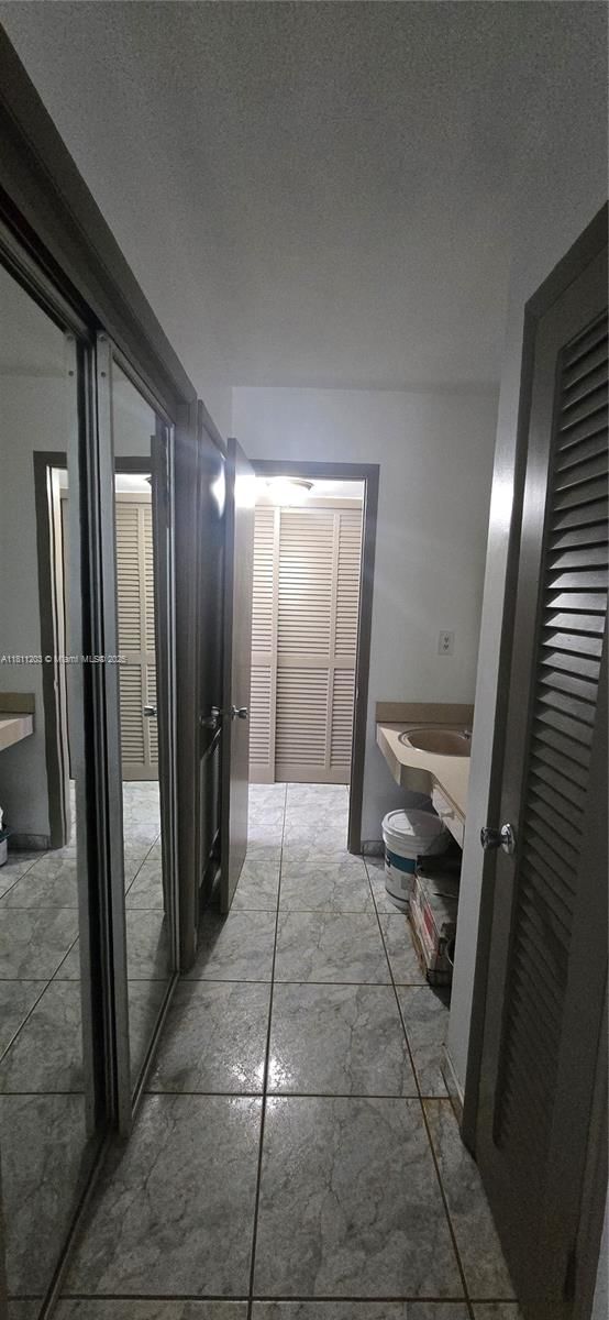 Real estate property located at 1400 191st St #225, Miami-dade, Fourth Horizons Condo, Miami, FL