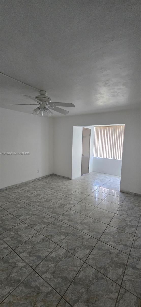 Real estate property located at 1400 191st St #225, Miami-dade, Fourth Horizons Condo, Miami, FL