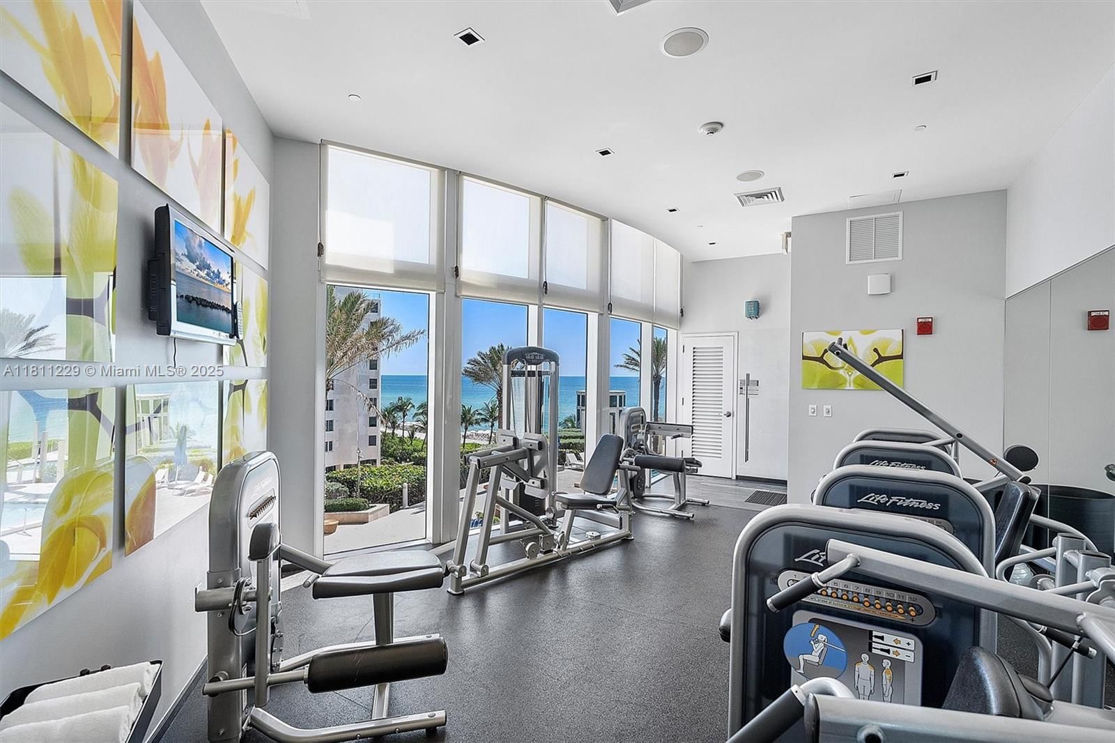 Real estate property located at 17201 Collins Ave #1205, Miami-dade, Ocean Four Condo, Sunny Isles Beach, FL