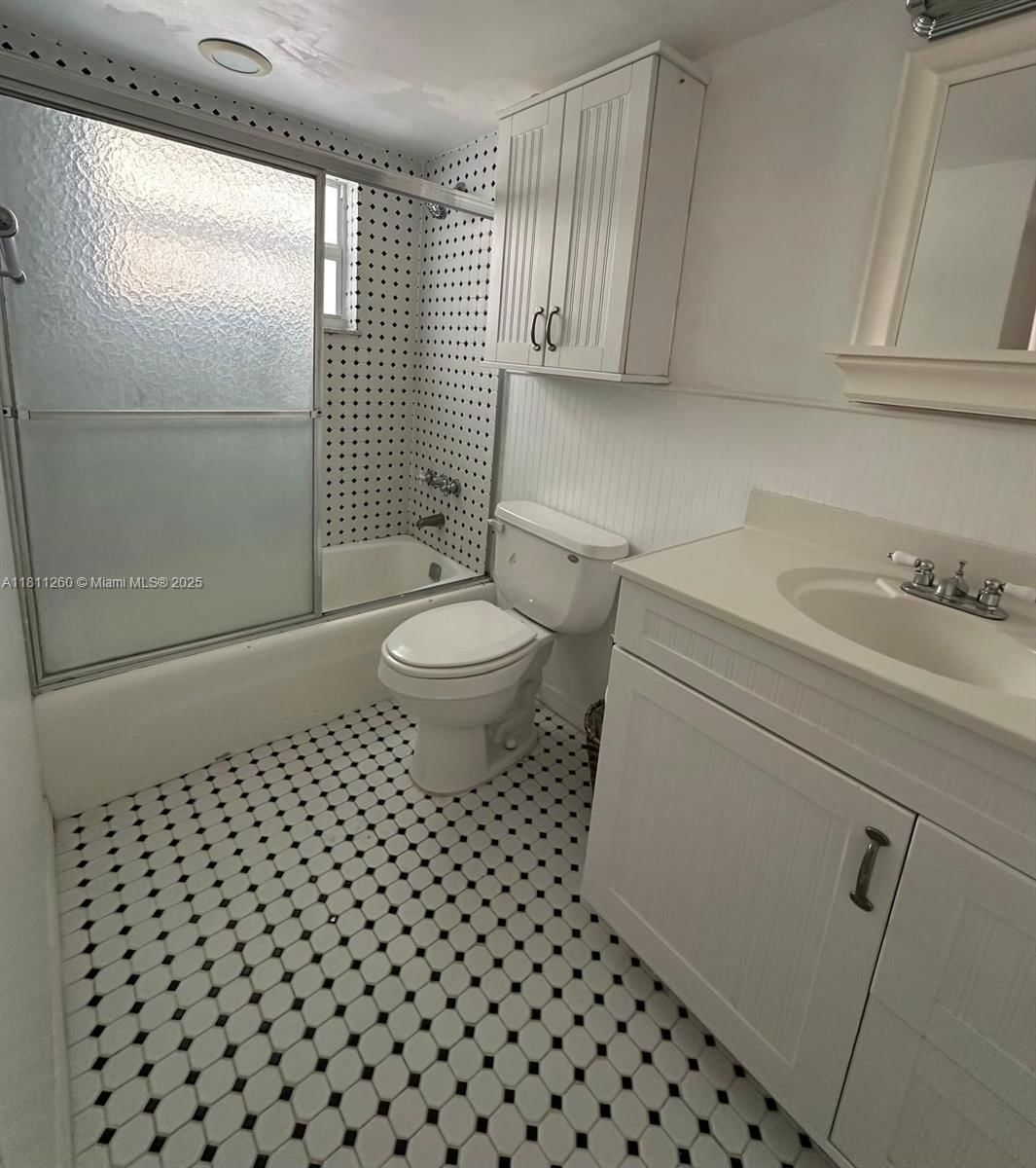 Real estate property located at 4000 169th St #405, Miami-dade, Eden Point South Condo, North Miami Beach, FL