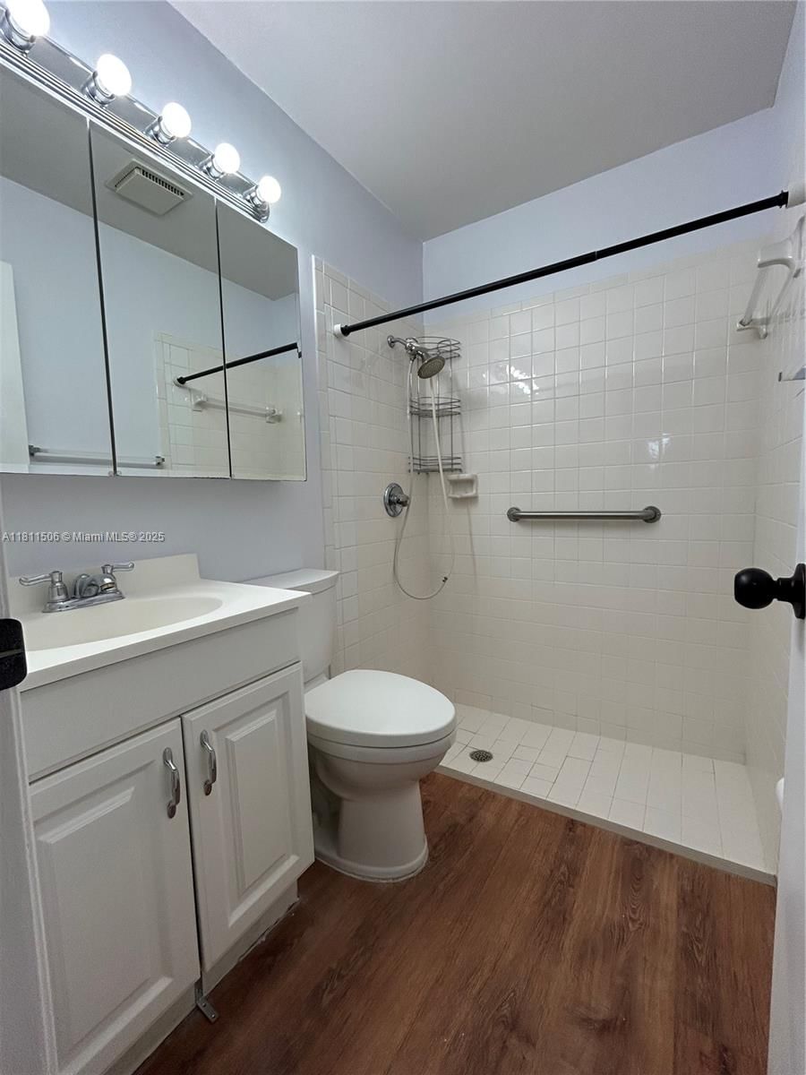 Real estate property located at 322 Briarwood Cir #1-17, Broward, Villas At Carriage Hills, Hollywood, FL