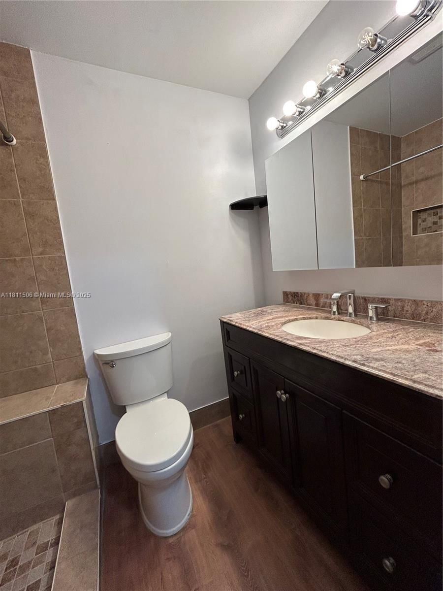 Real estate property located at 322 Briarwood Cir #1-17, Broward, Villas At Carriage Hills, Hollywood, FL