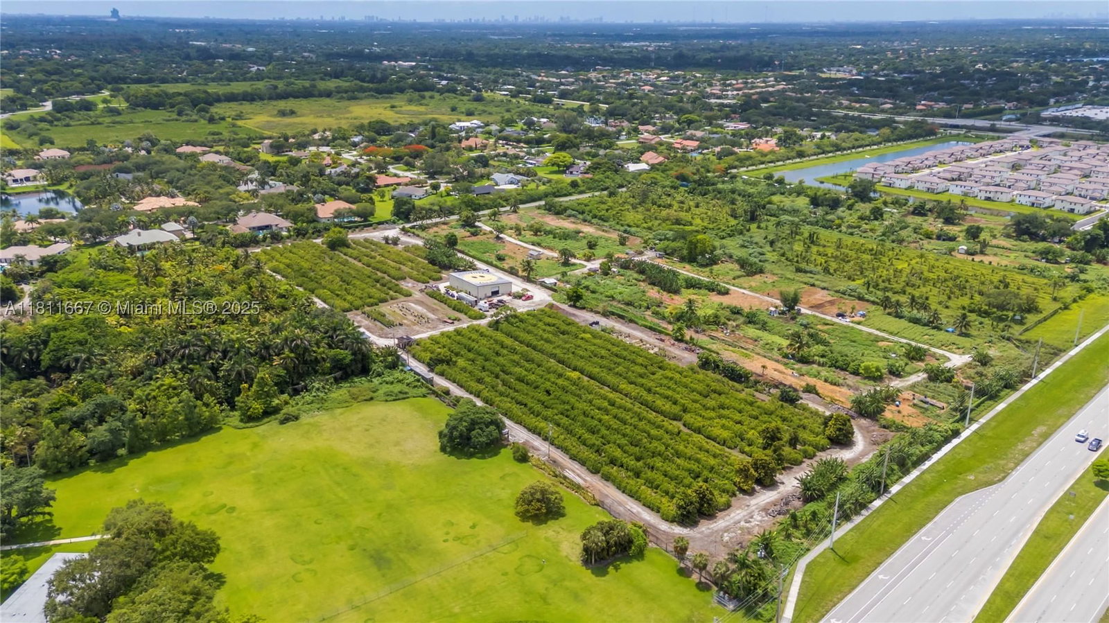 Real estate property located at 4077 121st Ter, Broward, Fla Fruit Lands Co Sub No, Davie, FL