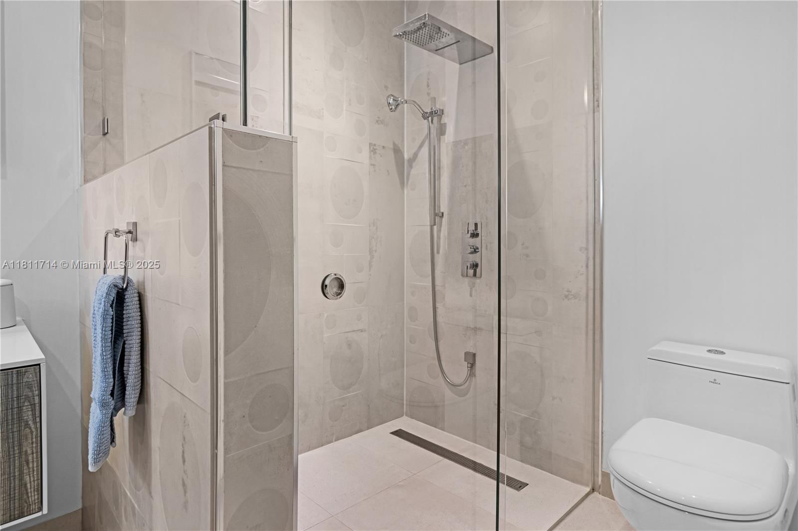 Real estate property located at 1601 Diplomat Pkwy, Broward, Diplomat Golf Estates Add, Hollywood, FL
