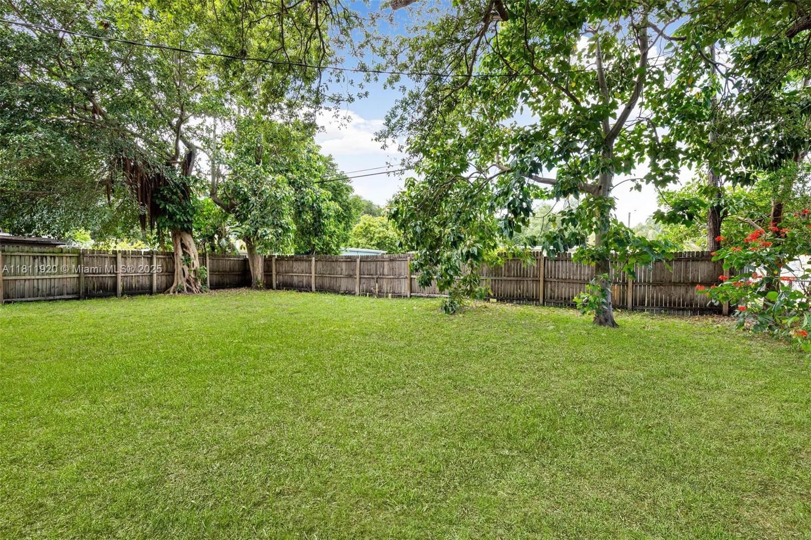 Real estate property located at 6329 Garfield St, Broward, Hollywood Suburbs No 2, Hollywood, FL