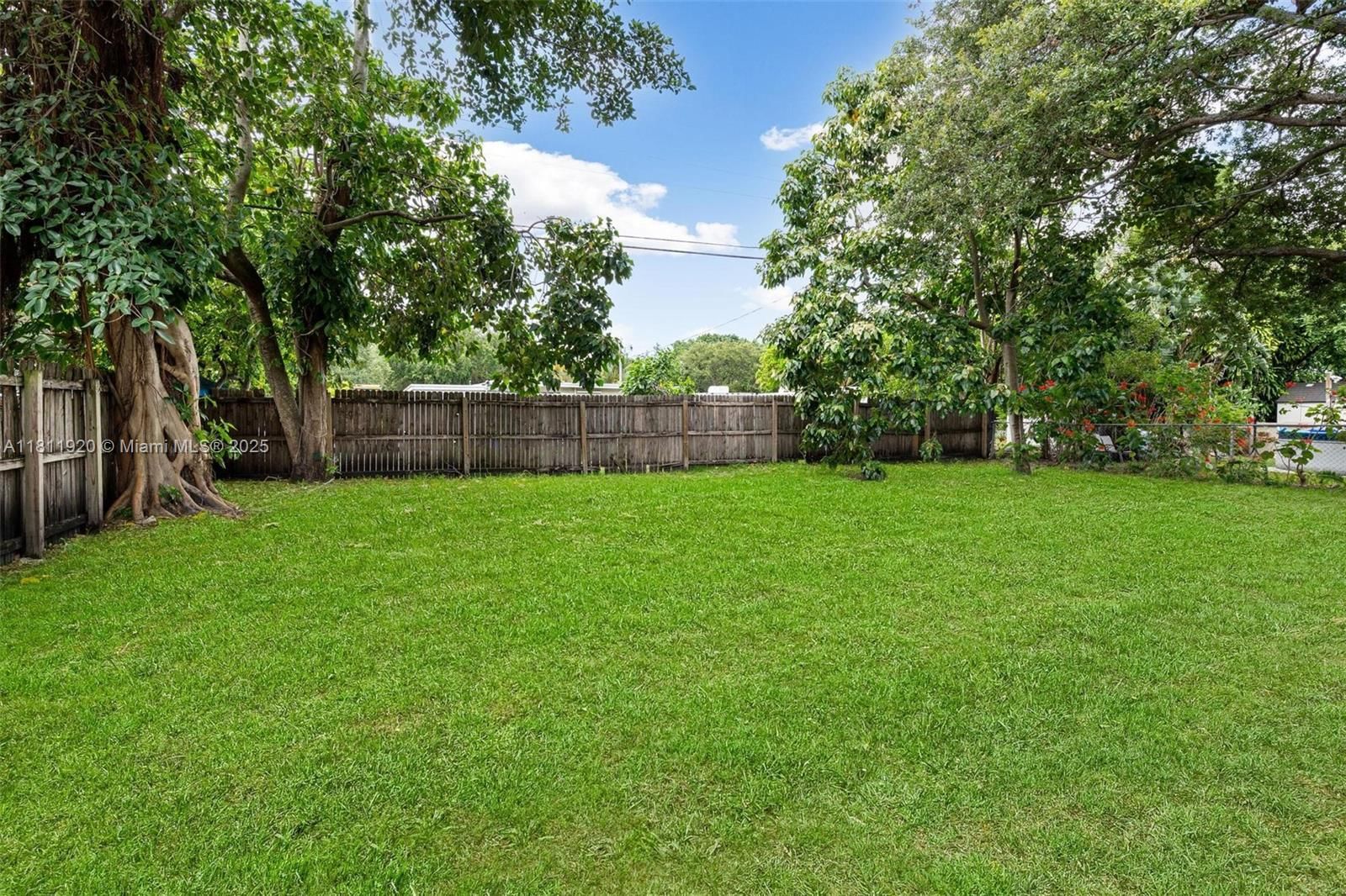 Real estate property located at 6329 Garfield St, Broward, Hollywood Suburbs No 2, Hollywood, FL