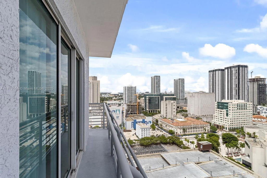 Real estate property located at 133 2nd Ave #2513, Miami-dade, The Loft Downtown Ii Cond, Miami, FL