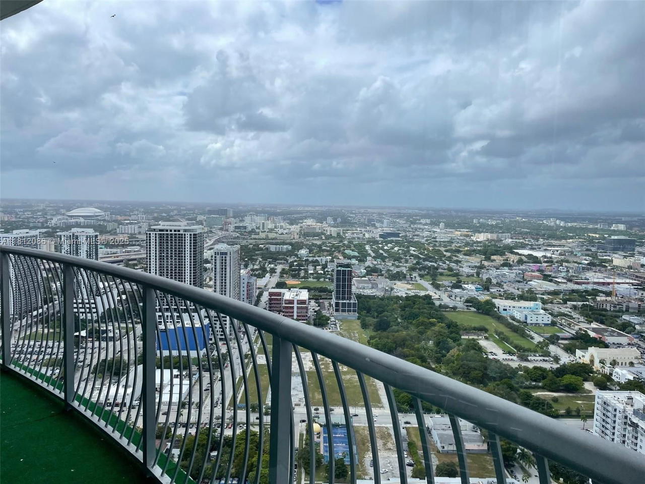 Real estate property located at 1750 Bayshore Dr #5615, Miami-dade, Opera Tower Condo, Miami, FL