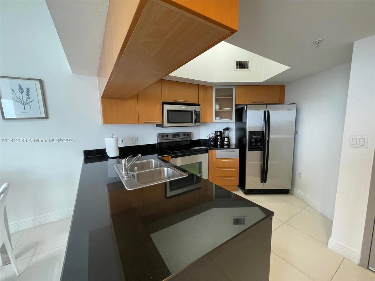 Real estate property located at 1750 Bayshore Dr #5615, Miami-dade, Opera Tower Condo, Miami, FL