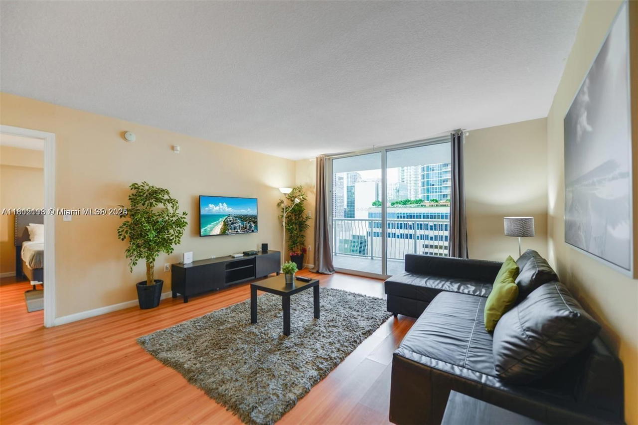 Real estate property located at 1200 Brickell Bay Dr #2120, Miami-dade, The Club At Brickell Bay, Miami, FL
