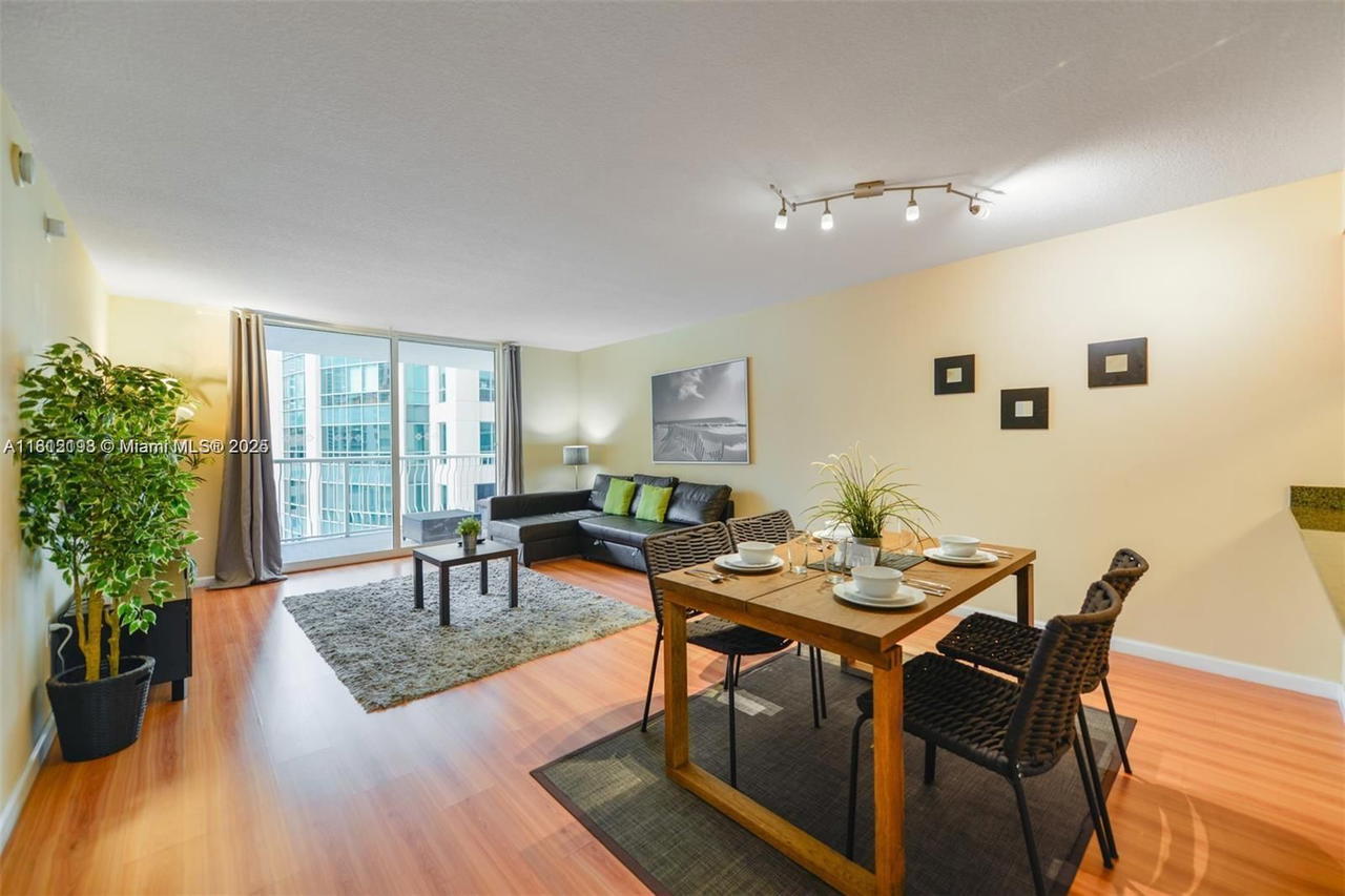 Real estate property located at 1200 Brickell Bay Dr #2120, Miami-dade, The Club At Brickell Bay, Miami, FL