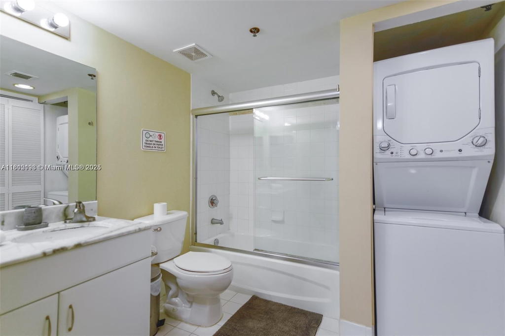 Real estate property located at 1200 Brickell Bay Dr #2120, Miami-dade, The Club At Brickell Bay, Miami, FL