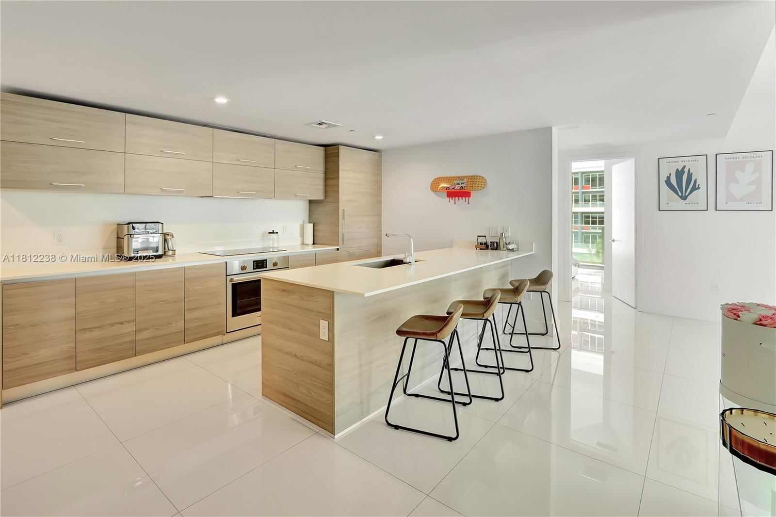 Real estate property located at 1300 Miami Ave #1610, Miami-dade, 1300 S Miami Avenue Condo, Miami, FL