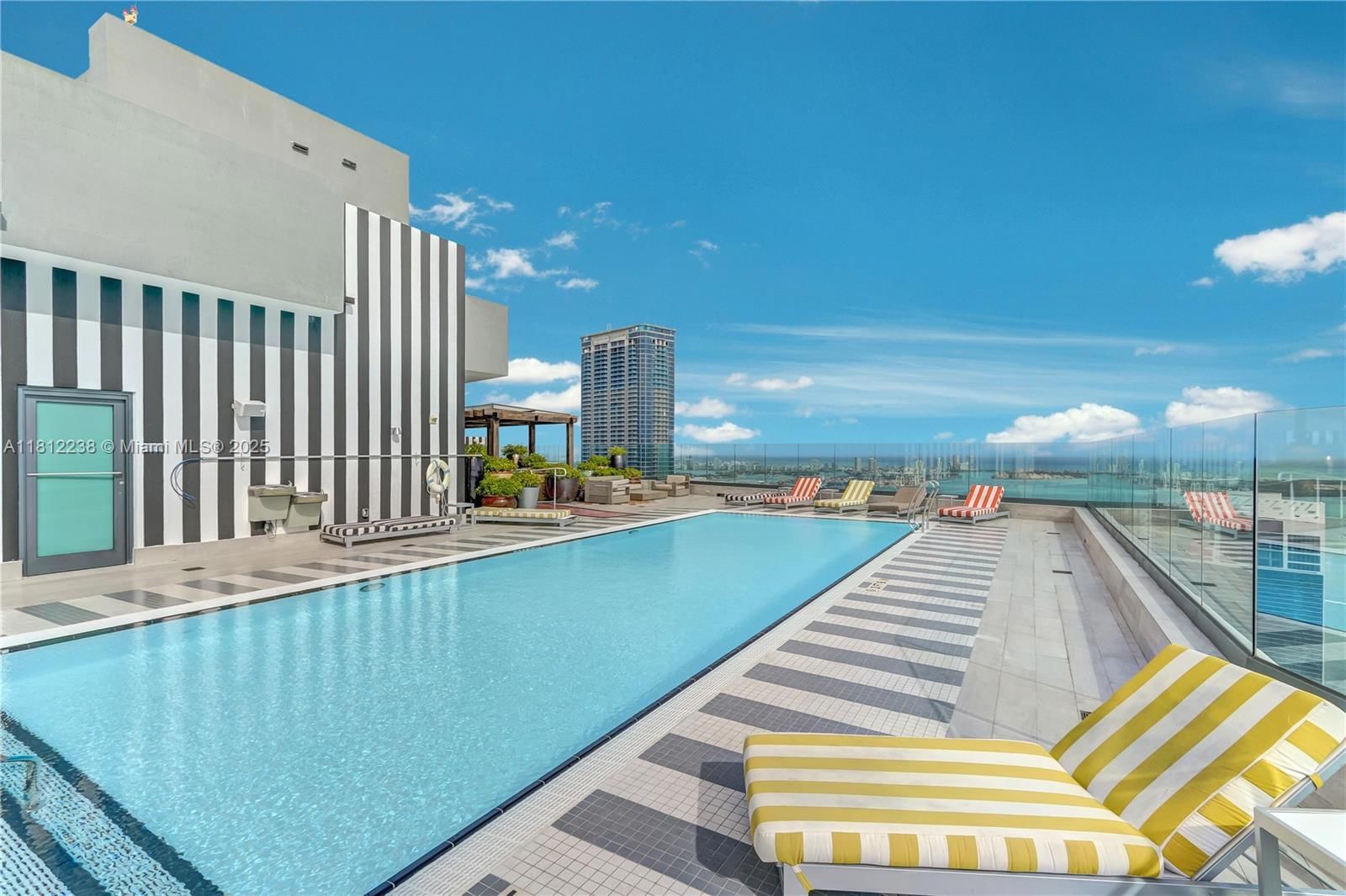 Real estate property located at 1300 Miami Ave #1610, Miami-dade, 1300 S Miami Avenue Condo, Miami, FL