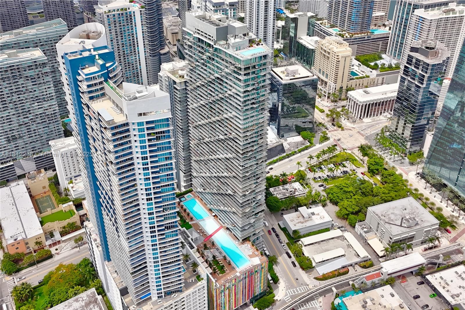 Real estate property located at 1300 Miami Ave #1610, Miami-dade, 1300 S Miami Avenue Condo, Miami, FL