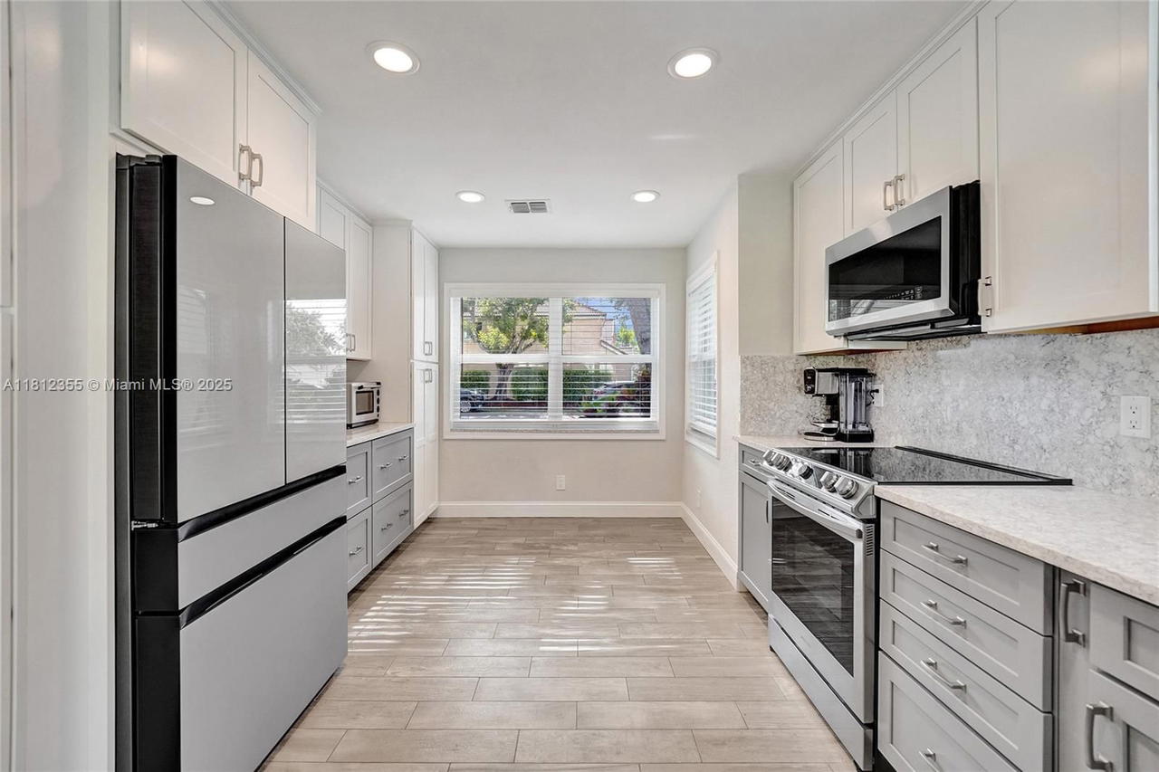 Real estate property located at 2791 Oak Park Cir, Broward, Forest Ridge Patio Homes, Davie, FL
