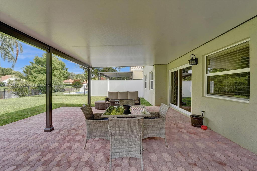 Real estate property located at 2791 Oak Park Cir, Broward, Forest Ridge Patio Homes, Davie, FL