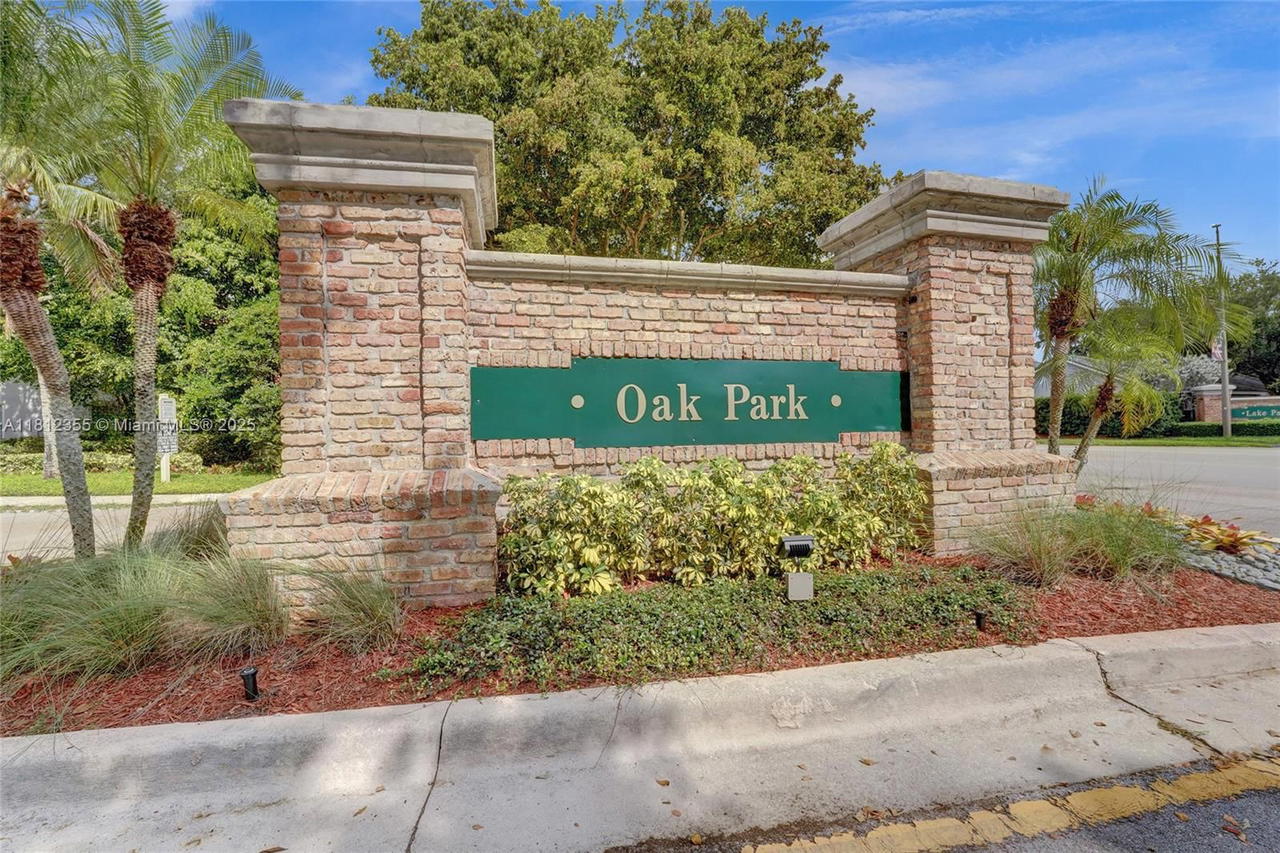 Real estate property located at 2791 Oak Park Cir, Broward, Forest Ridge Patio Homes, Davie, FL