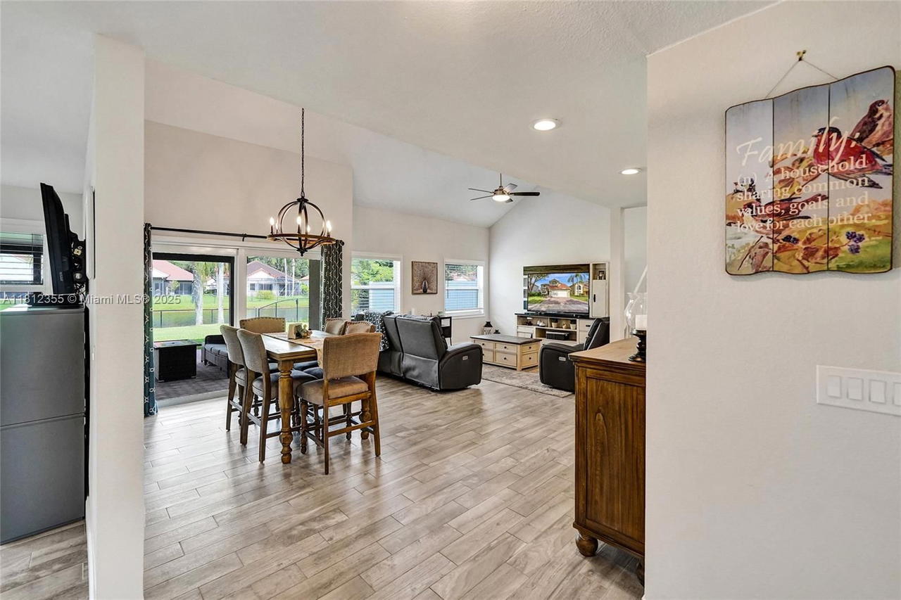 Real estate property located at 2791 Oak Park Cir, Broward, Forest Ridge Patio Homes, Davie, FL