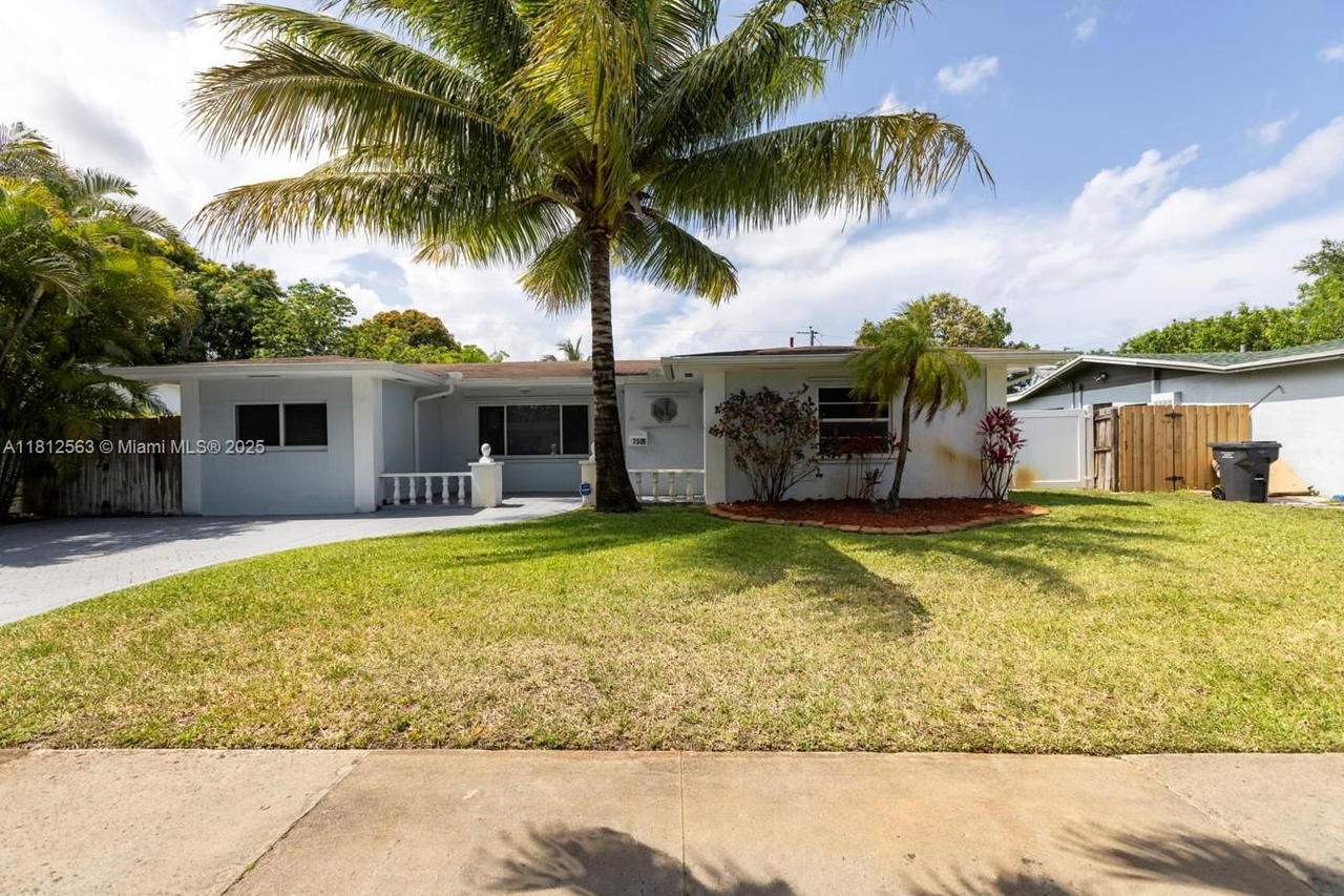 Real estate property located at 7509 Hayes St, Broward, Boulevard Heights, Hollywood, FL