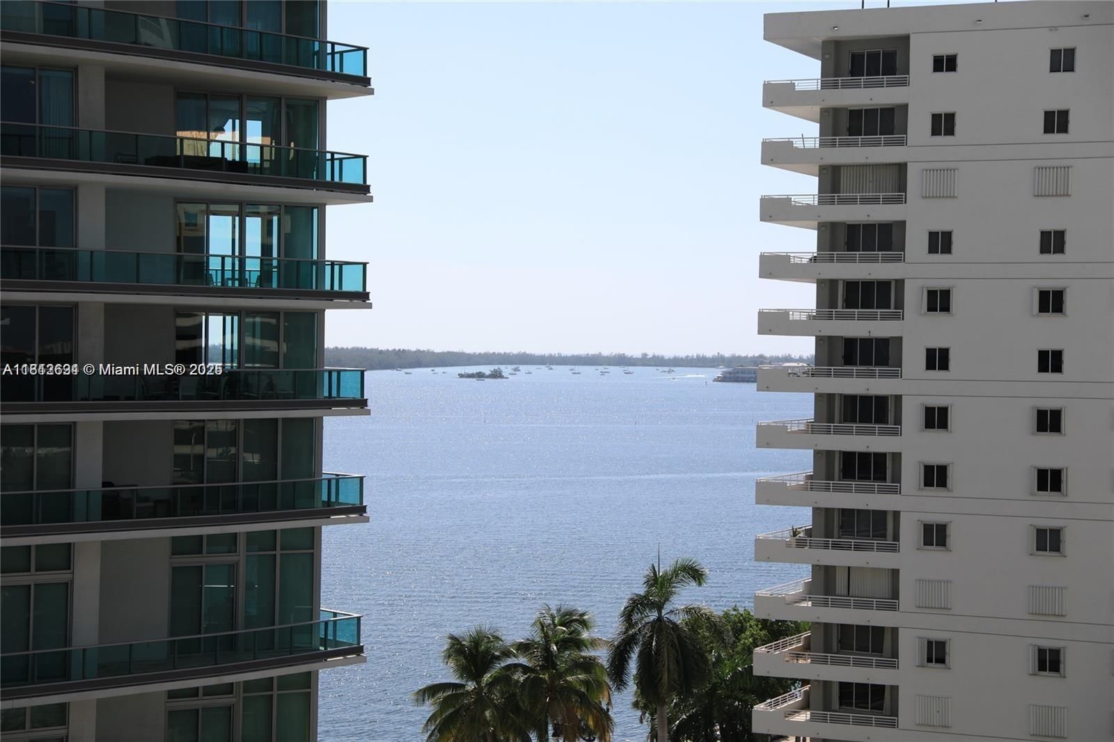 Real estate property located at 1300 Brickell Bay Dr #1006, Miami-dade, Brickellhouse Condo, Miami, FL