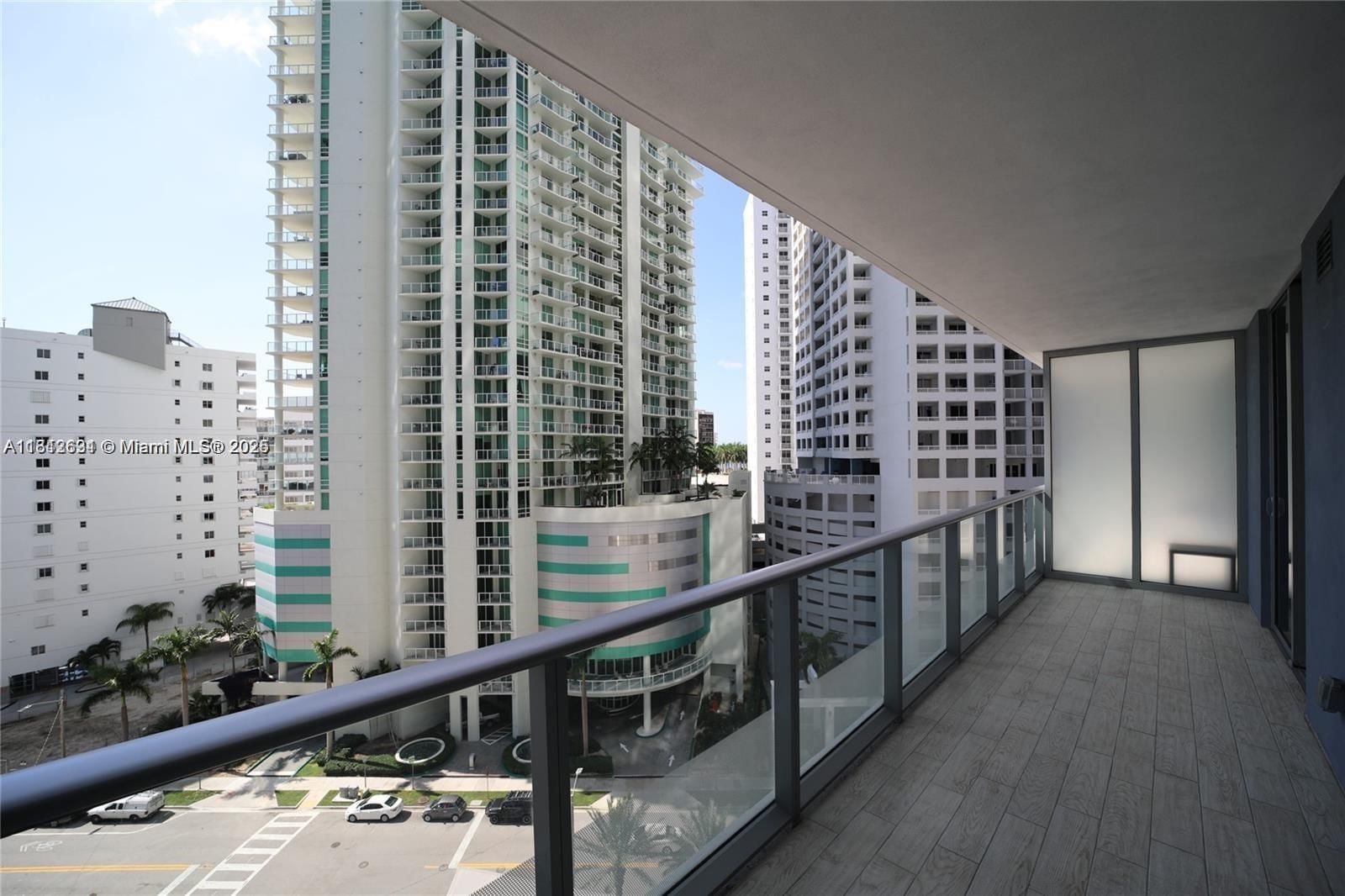 Real estate property located at 1300 Brickell Bay Dr #1006, Miami-dade, Brickellhouse Condo, Miami, FL