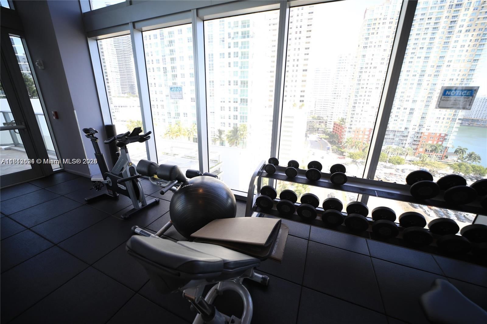 Real estate property located at 1300 Brickell Bay Dr #1006, Miami-dade, Brickellhouse Condo, Miami, FL