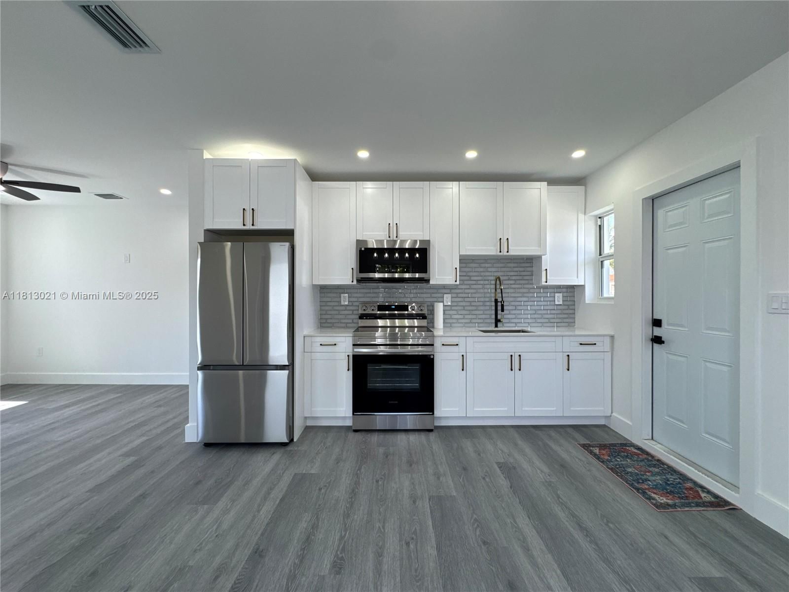 Real estate property located at 5450 6th St, Miami-dade, Corbetts Eighth St Addn, Miami, FL