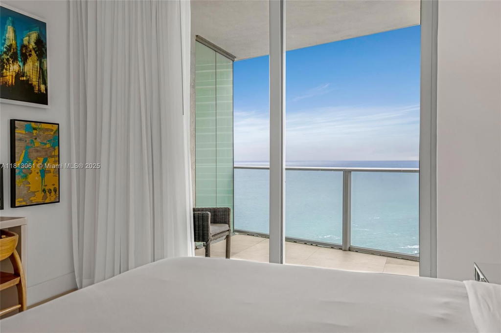 Real estate property located at 4111 Ocean Dr #1709, Broward, 4111 South Ocean Drive Co, Hollywood, FL