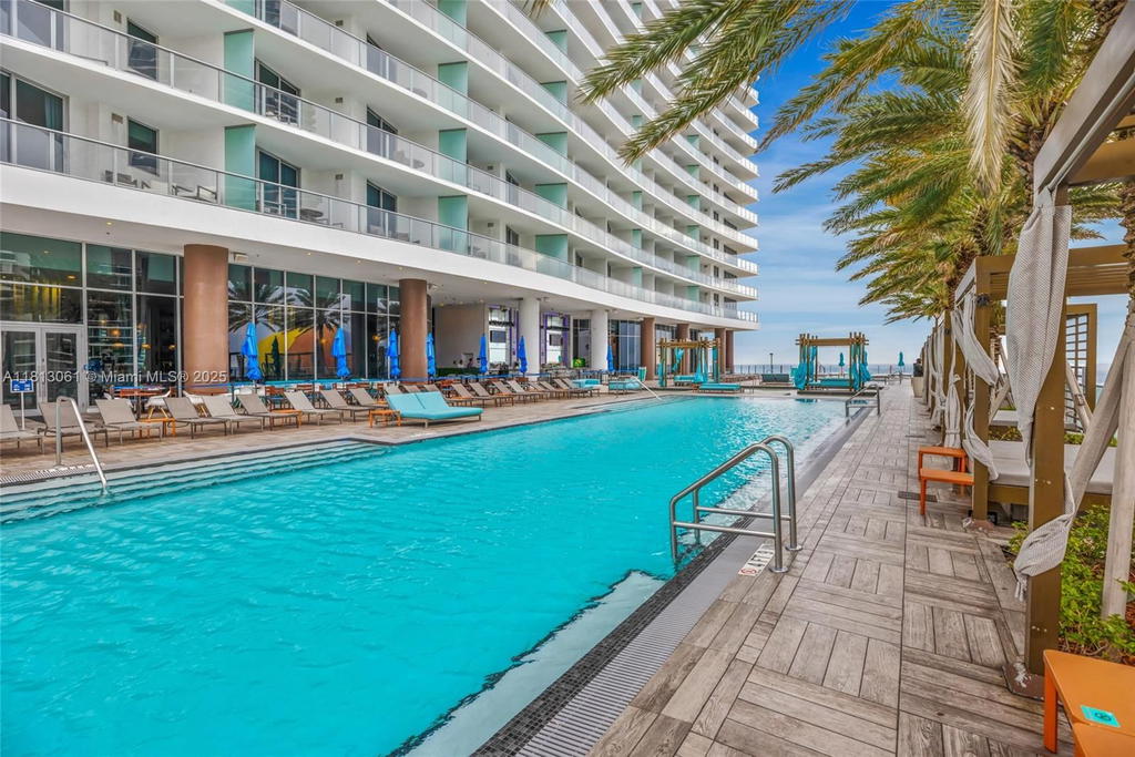 Real estate property located at 4111 Ocean Dr #1709, Broward, 4111 South Ocean Drive Co, Hollywood, FL