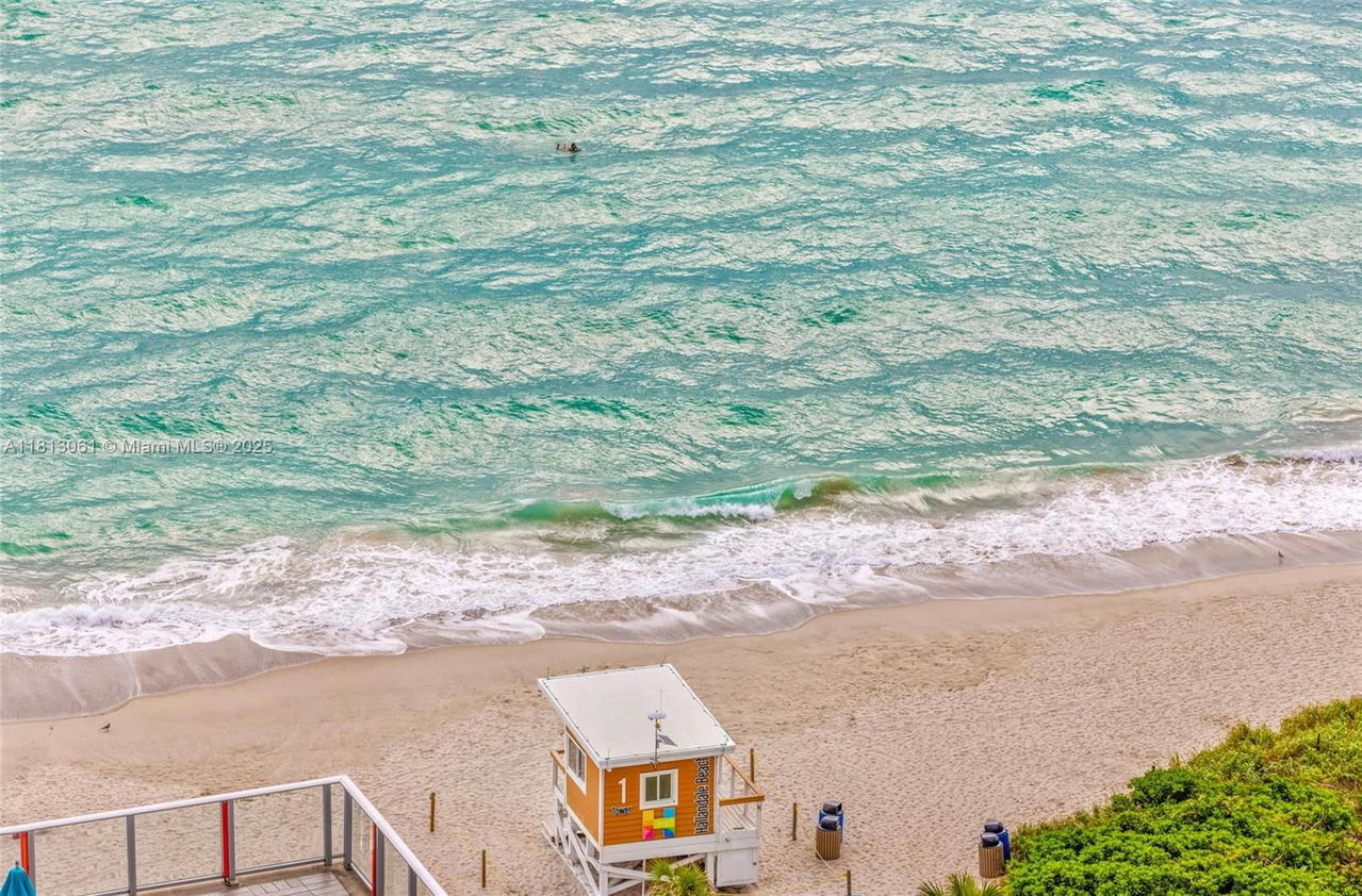 Real estate property located at 4111 Ocean Dr #1709, Broward, 4111 South Ocean Drive Co, Hollywood, FL