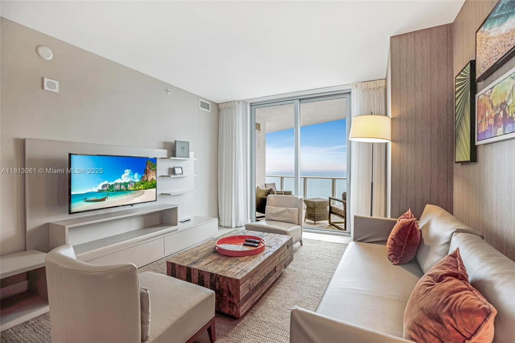 Real estate property located at 4111 Ocean Dr #1709, Broward, 4111 South Ocean Drive Co, Hollywood, FL