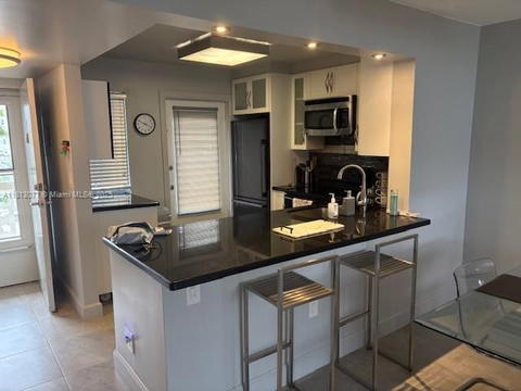Real estate property located at 1893 Ocean Dr #403, Broward, Islands-martinique Condo, Hallandale Beach, FL