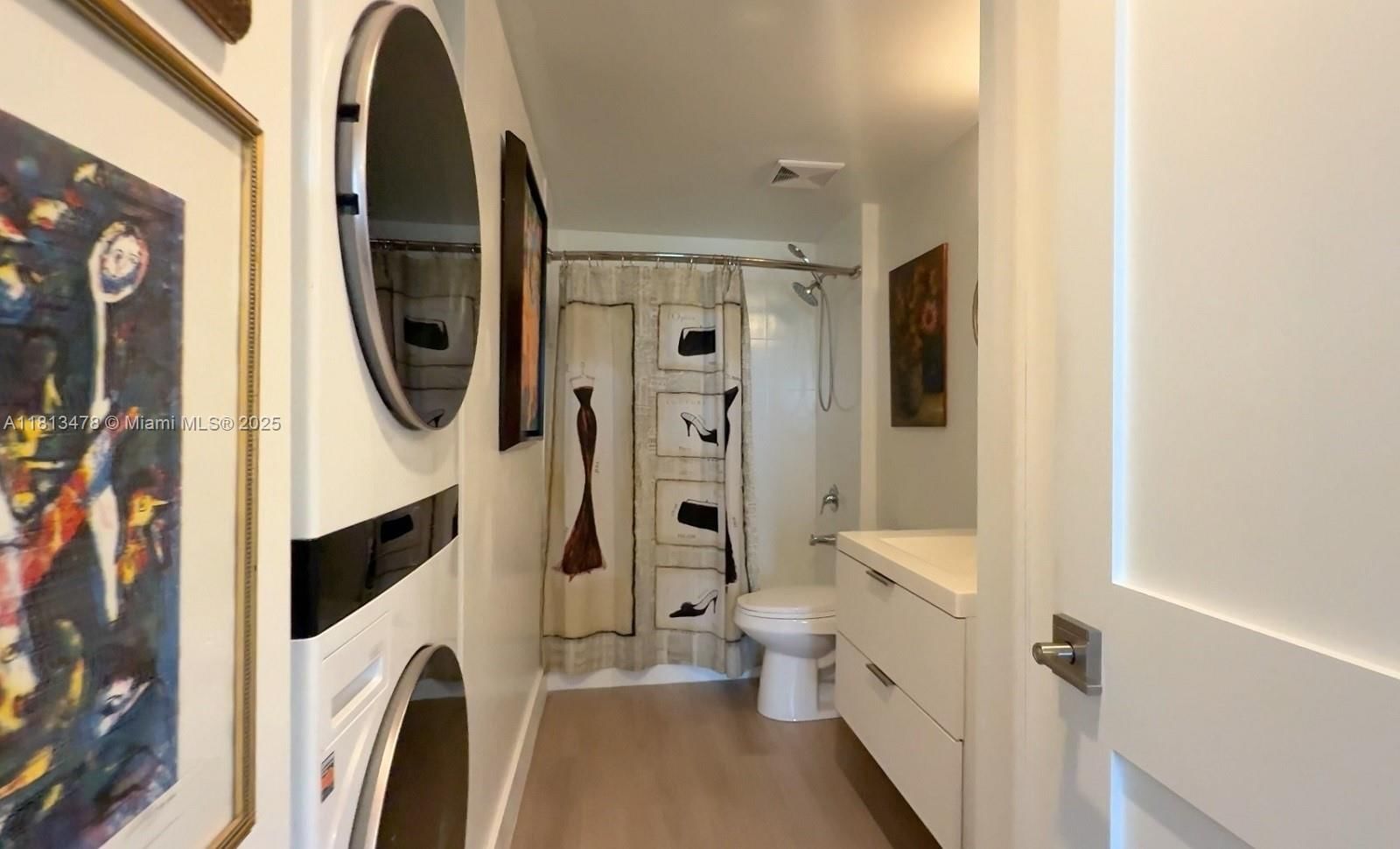 Real estate property located at 1 Glen Royal Pkwy #1213, Miami-dade, Altos De Miami Condo, Miami, FL