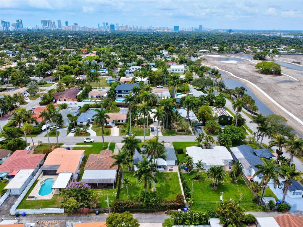 Real estate property located at 1319 Buchanan St, Broward, Hollywood Lakes Section, Hollywood, FL