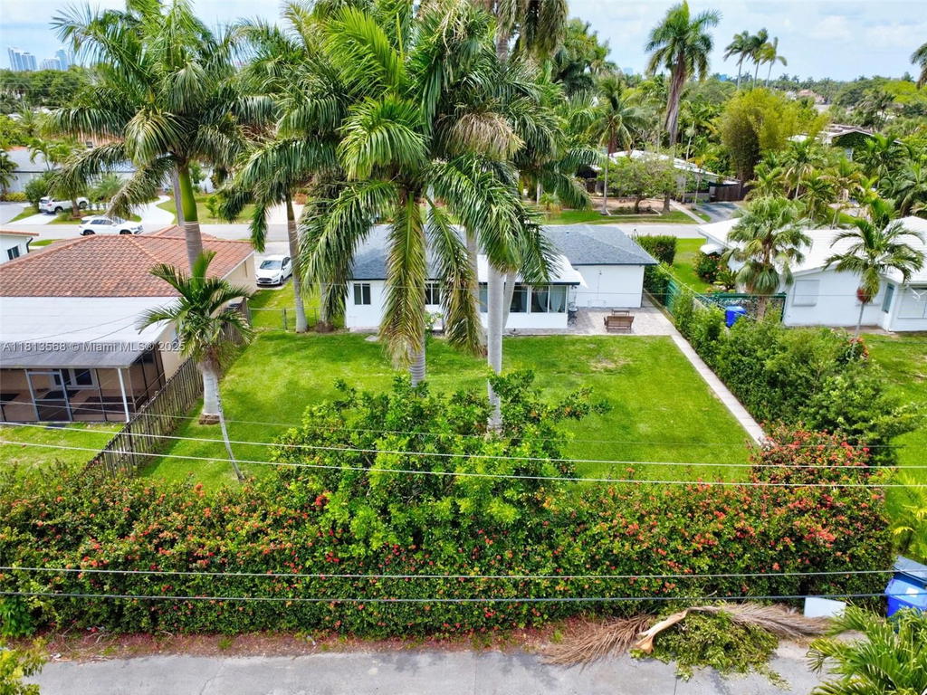 Real estate property located at 1319 Buchanan St, Broward, Hollywood Lakes Section, Hollywood, FL