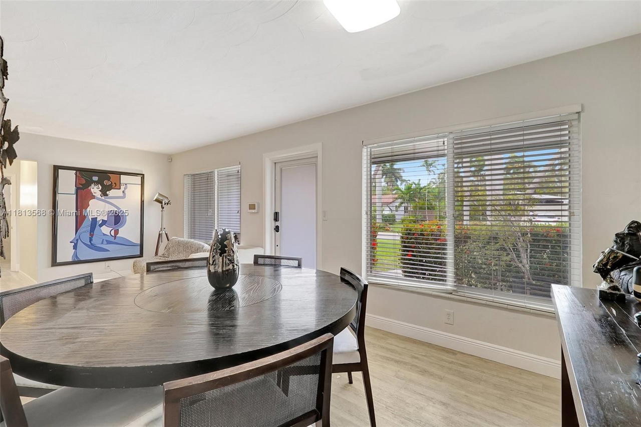 Real estate property located at 1319 Buchanan St, Broward, Hollywood Lakes Section, Hollywood, FL