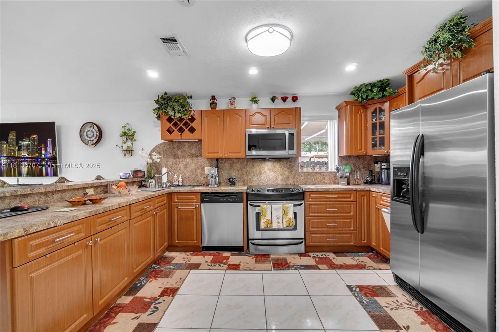 Real estate property located at 401 109th Ave #26, Miami-dade, El Polo Condo, Sweetwater, FL