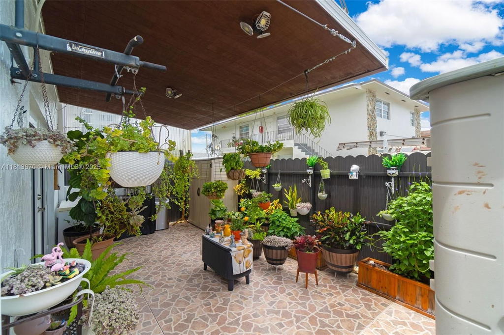 Real estate property located at 401 109th Ave #26, Miami-dade, El Polo Condo, Sweetwater, FL