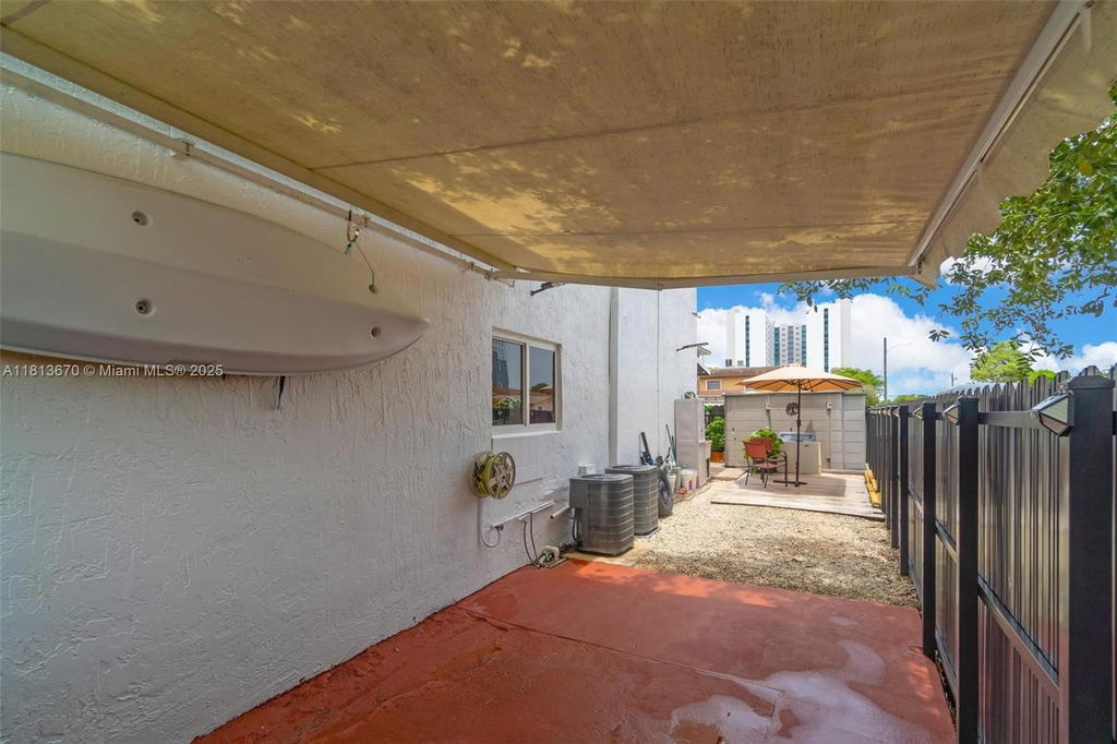 Real estate property located at 401 109th Ave #26, Miami-dade, El Polo Condo, Sweetwater, FL